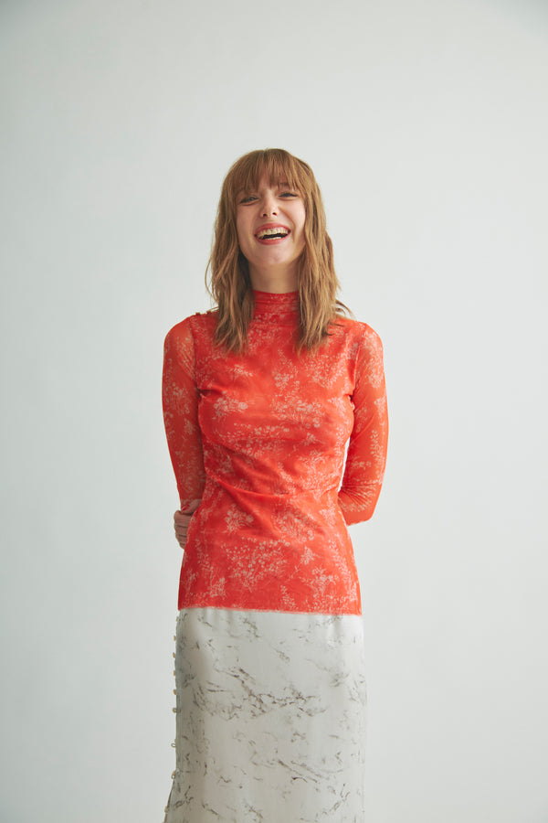 THE MESH MOCK NECK FLORAL